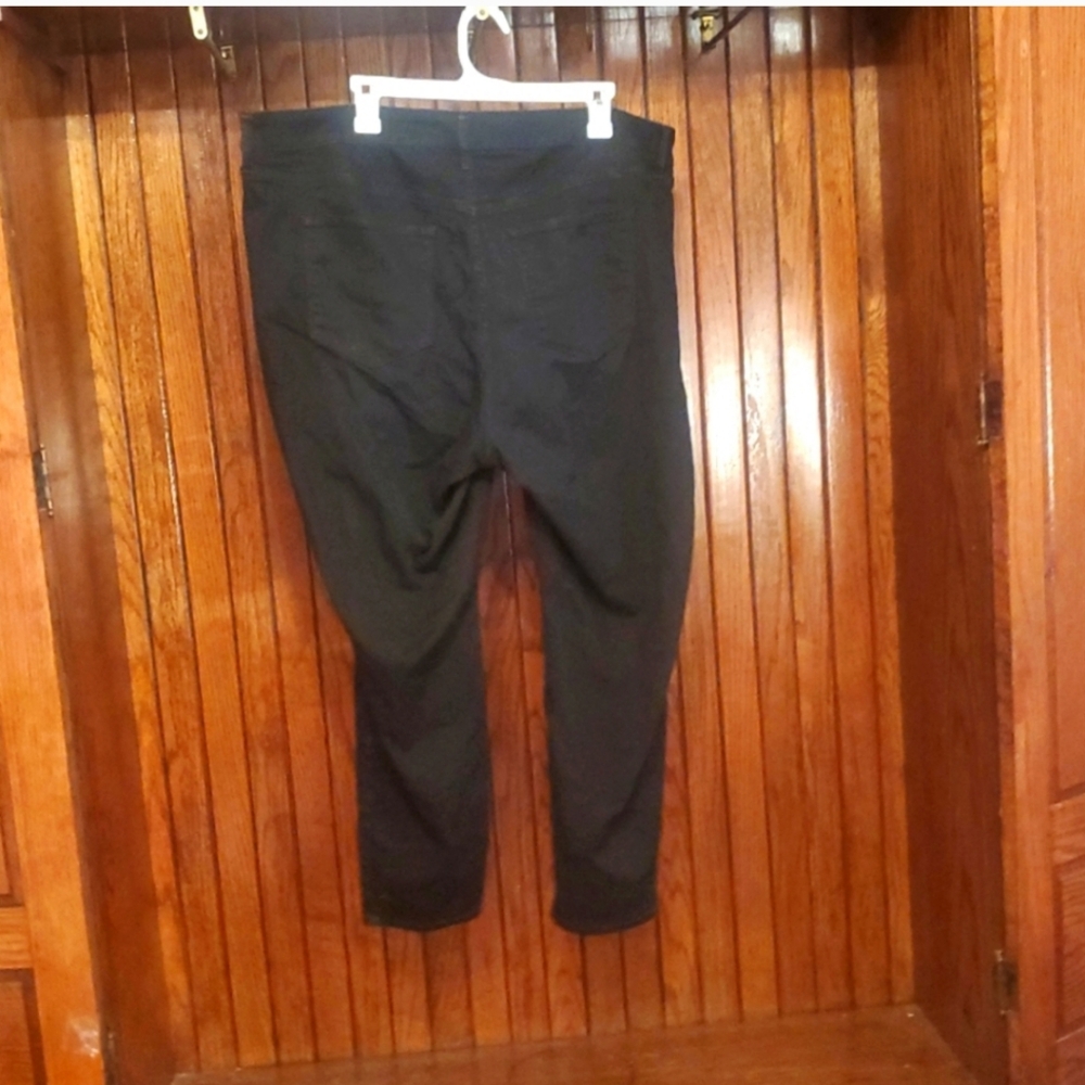 ❤ 3 For $18 OLD NAVY SIZE 24 PLUS Black Slim Fit Pants - Picture 4 of 6
